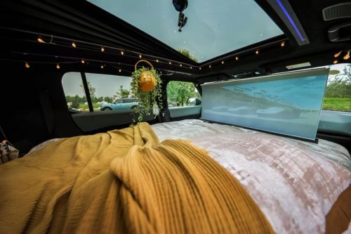 特智趣烈马把CBD的精致生活搬进山野开元棋牌咖啡、棋牌室、星空影院…福(图2)